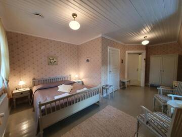 Фото номера Двухместный номер с 1 кроватью Отели типа «постель и завтрак» B&amp;B Lomamokkila г. Савонлинна 4